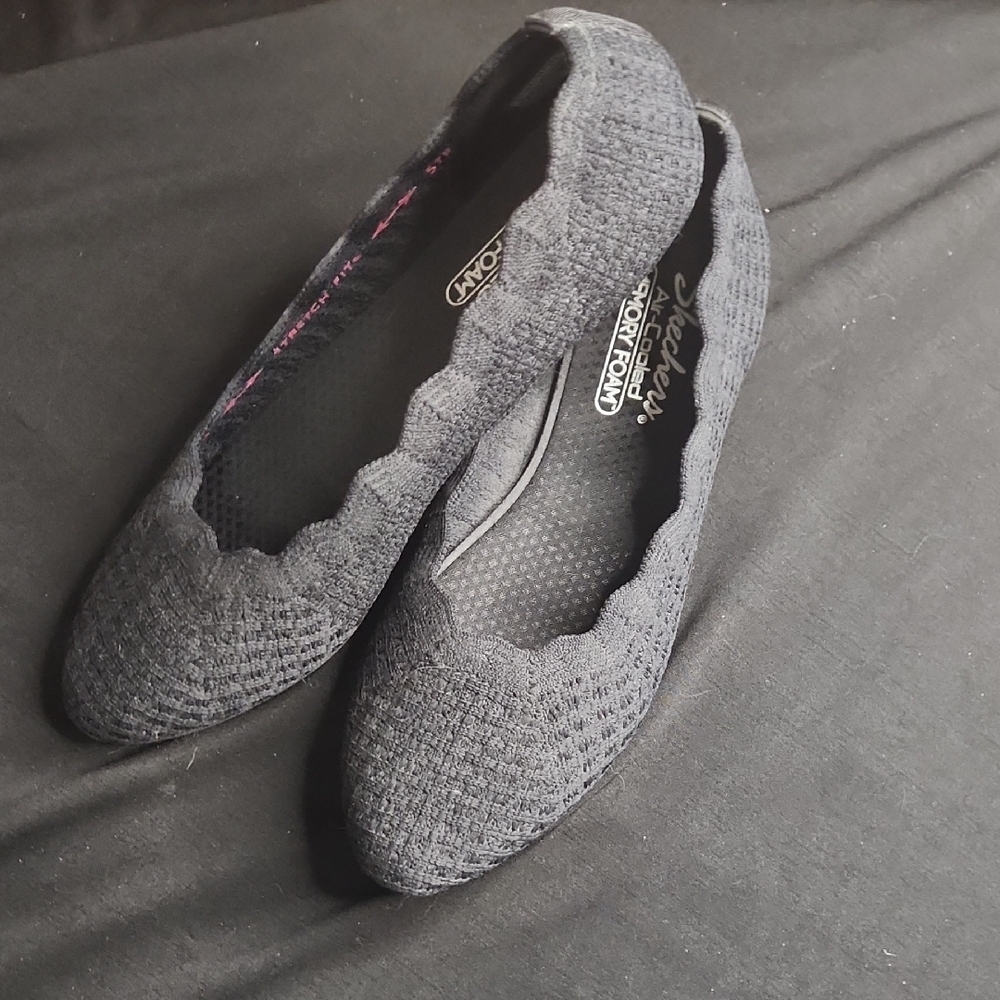 Sketchers Women's Black Flats